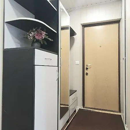 Krymo G. Lovely 2 Room Flat In Siauliai, Near Akropolis Экстерьер фото
