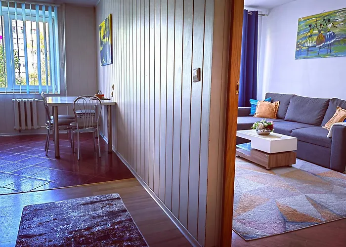 Krymo G. Lovely 2 Room Flat In Siauliai, Near Akropolis